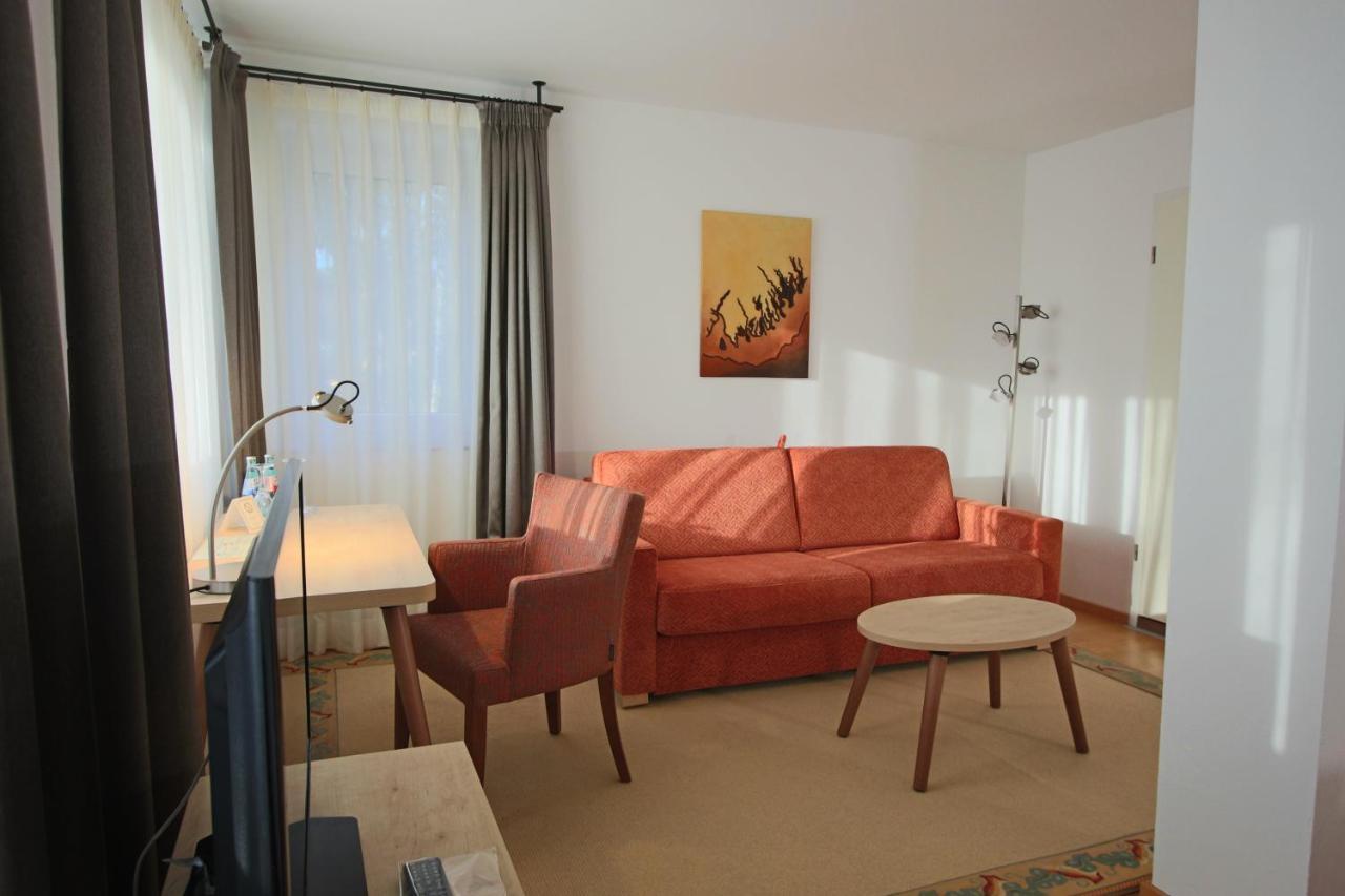 באד הומבורג וור דר הואה Hardtwald Hotel מראה חיצוני תמונה